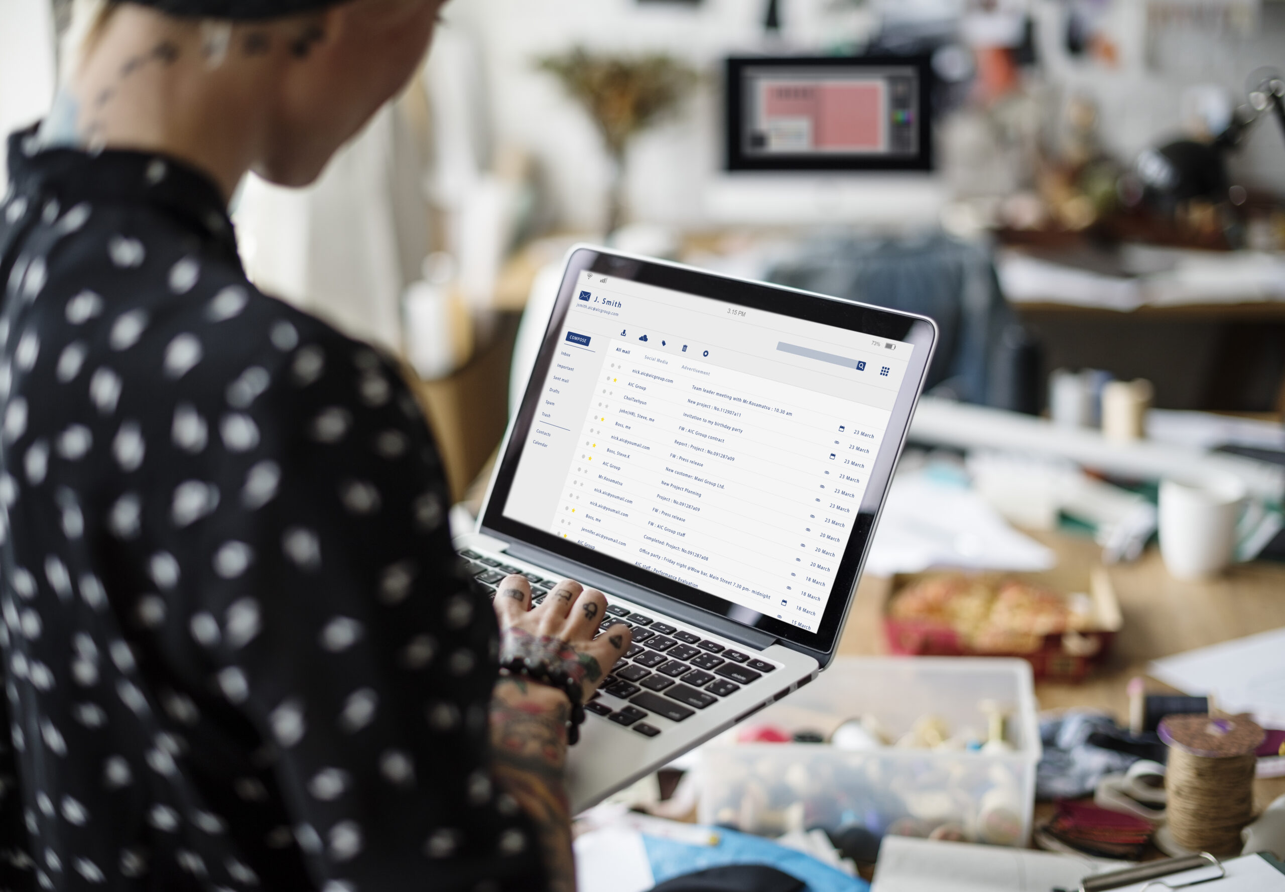 Interface online da lista de mensagens da caixa de entrada de e-mail