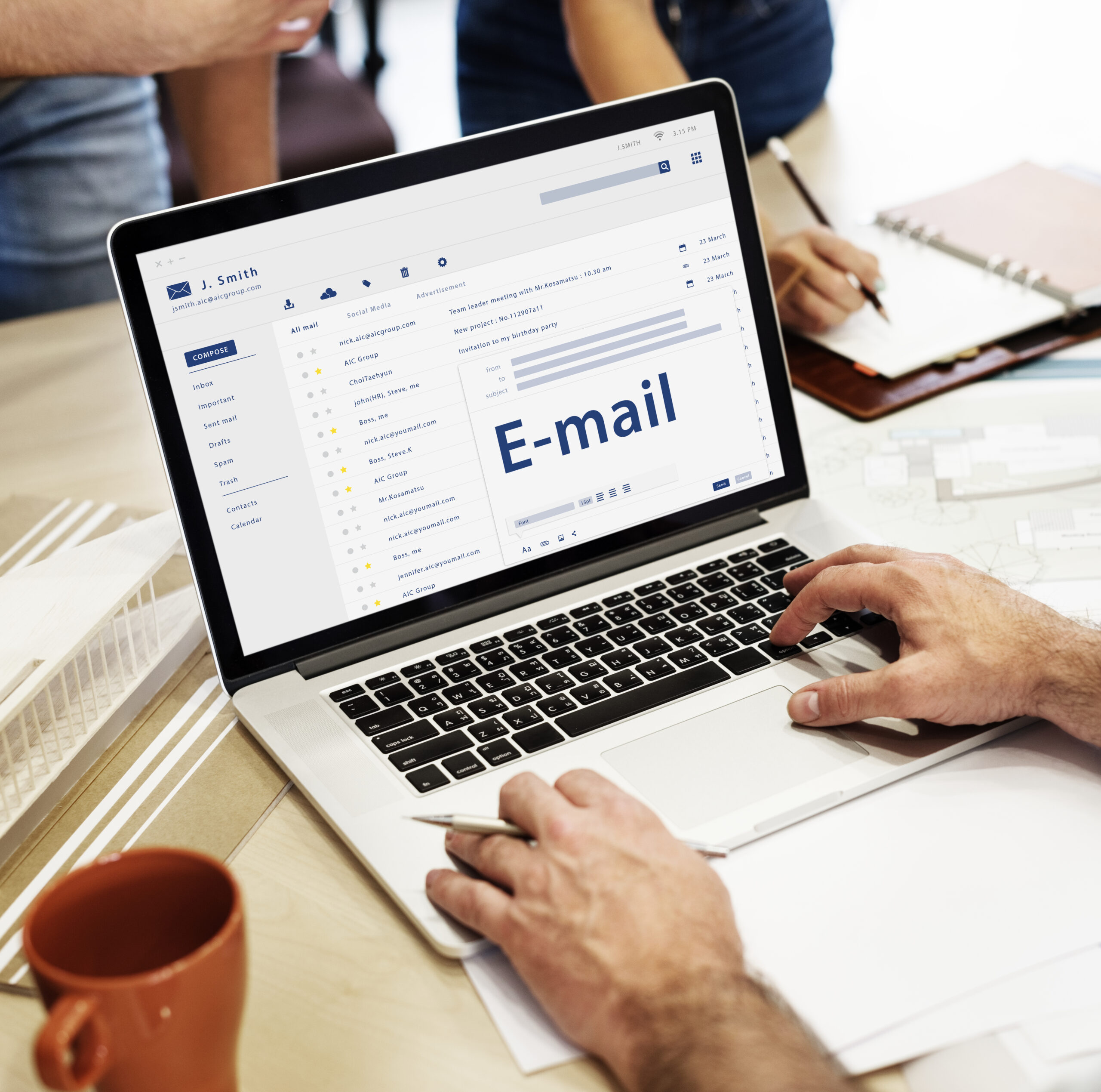 Conceito de conexão de comunicação de mensagens on-line