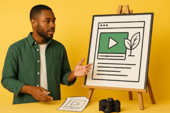 Homem apresentando uma ilustração de vídeo em um quadro.
