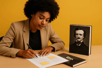 Mulher escrevendo com livros sobre Edgar Allan Poe ao fundo.