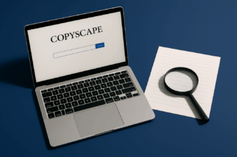 Computador exibindo site Copyscape