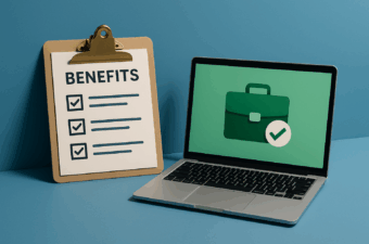 computador com lista de benefícios trabalhistas