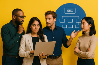 quatro pessoas discutindo sobre SEO em frente a um gráfico