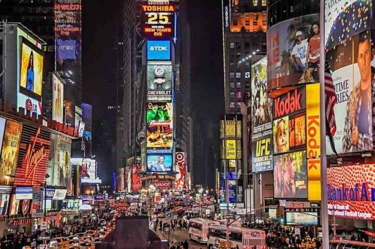 times square a a DOOH